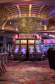 bmw33 platform overview showing sports betting and casino games for Filipino players